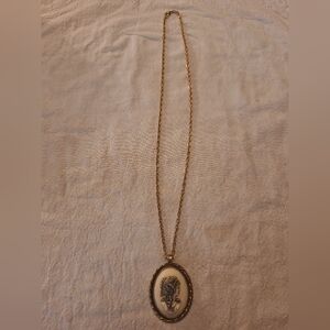 Sarah Coventry Cameo Necklace